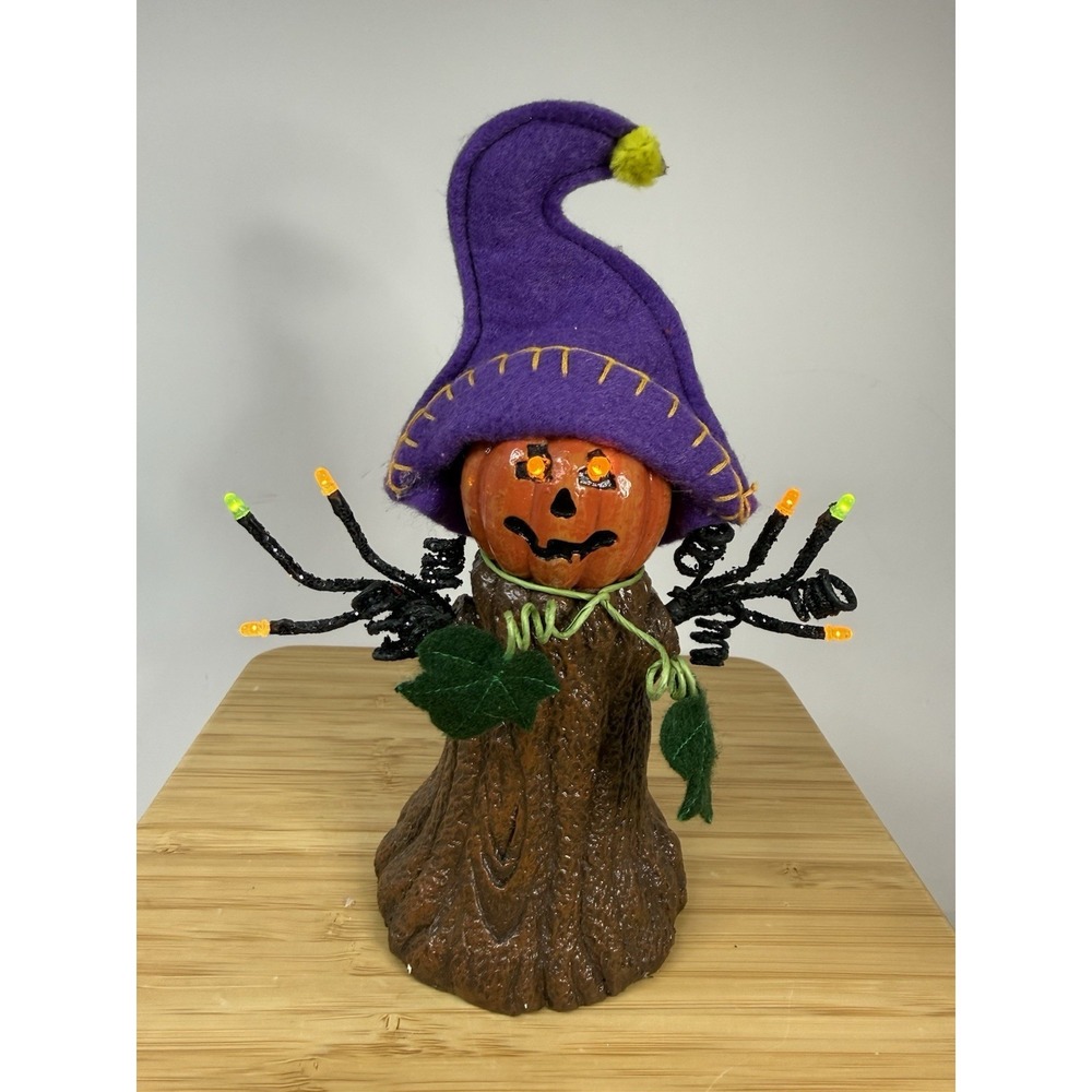 Vintage Halloween Pumpkin Light Up Figurine Musical 7" Resin Classic 90's Sound!